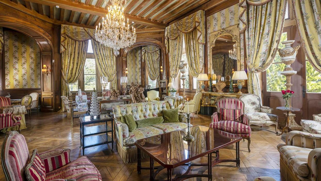 Chateau De Mirambeau - Relais & Chateaux Buitenkant foto