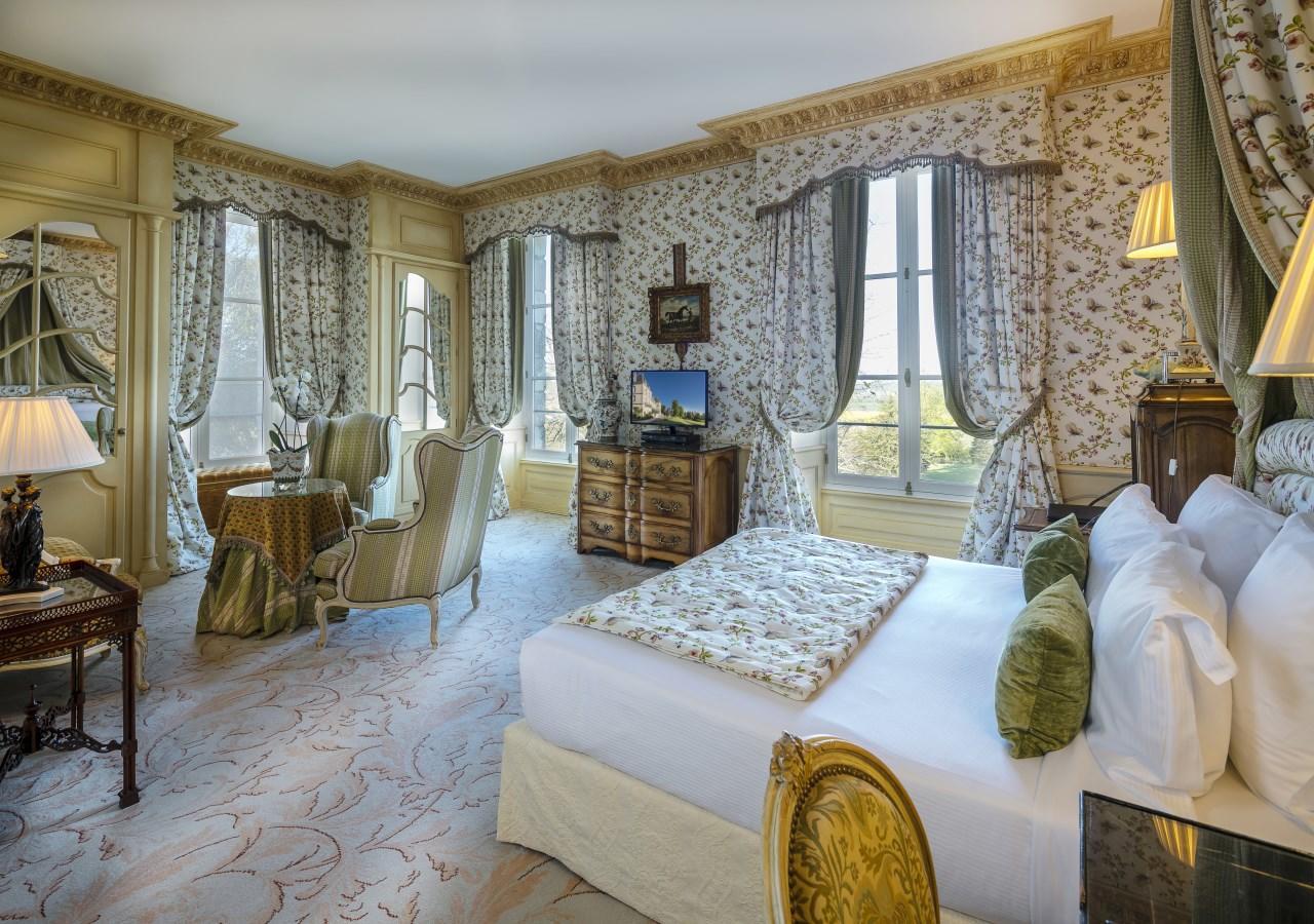 Chateau De Mirambeau - Relais & Chateaux Buitenkant foto