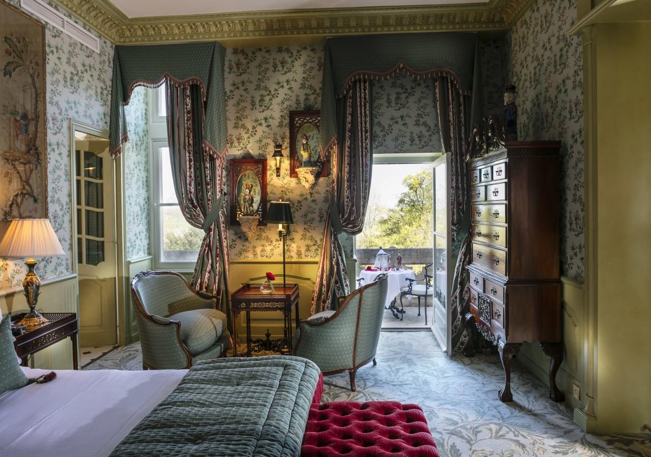 Chateau De Mirambeau - Relais & Chateaux Buitenkant foto