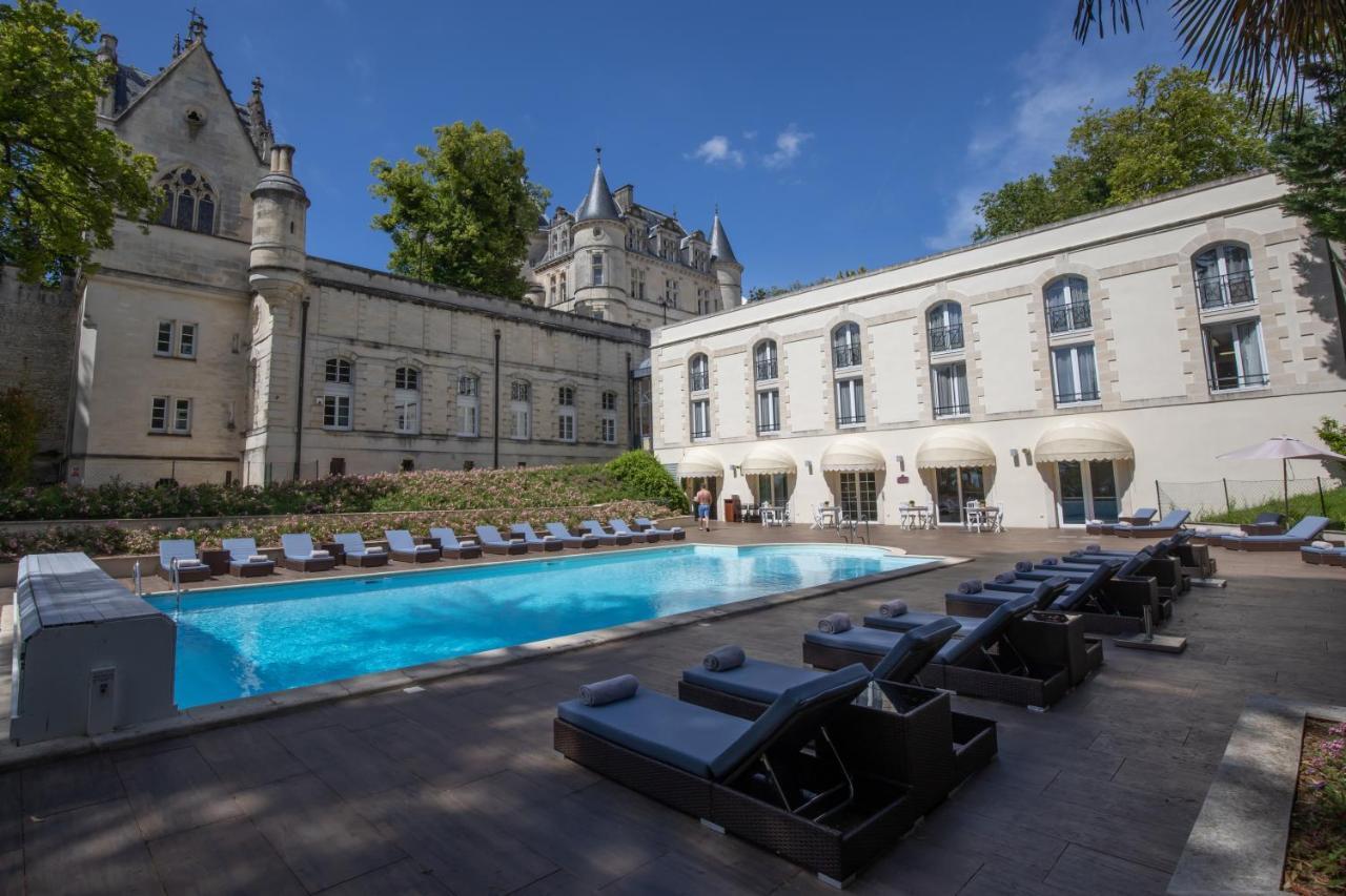 Chateau De Mirambeau - Relais & Chateaux Buitenkant foto